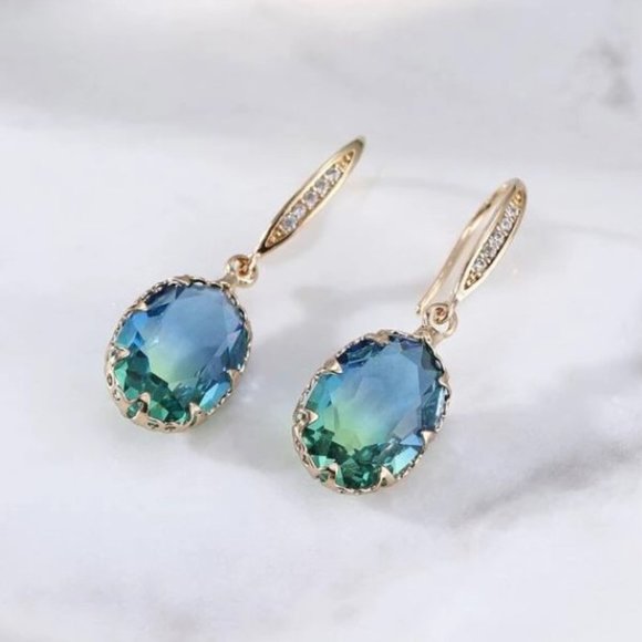 ⛔️SOLD⛔️ 2-Tone Glass Jewel Blue Green Ombre Rhinestones Drop Dangle Earrings - Picture 2 of 12